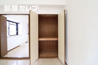 鏡もついてて便利ですね