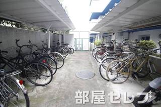 自転車置場。