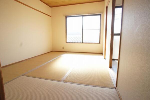 ゆっくりとお休みできるお部屋です。