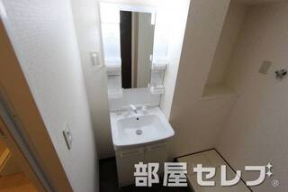 独立洗面で快適な朝を。