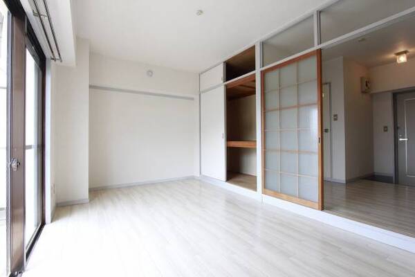 ※305号室室内参照