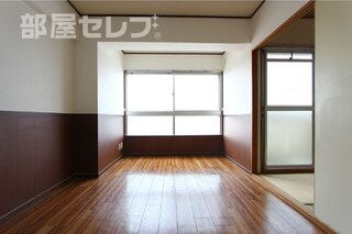 キッチンに収納。