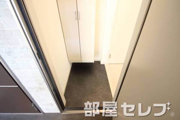 段差が低い玄関で快適ですね。