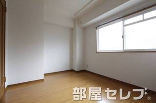 角部屋になります。