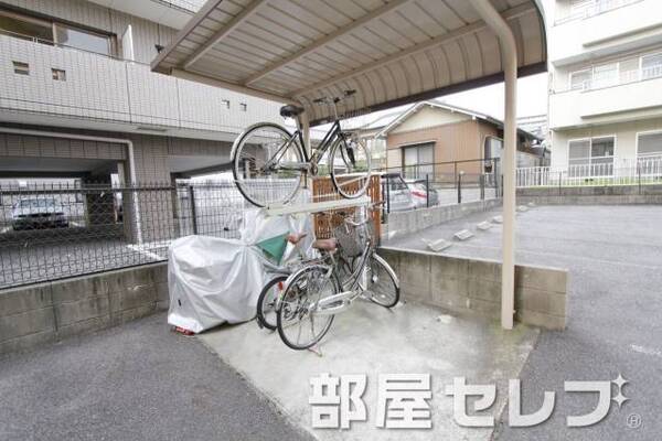 自転車置場。