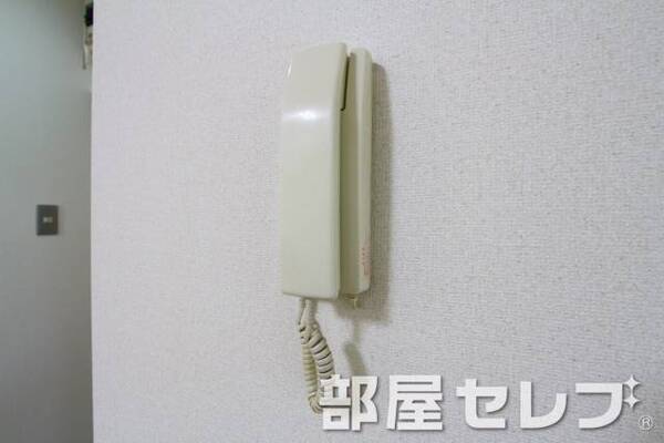 インターホンです