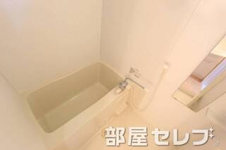 キレイで、広いお風呂です。（207コピー）
