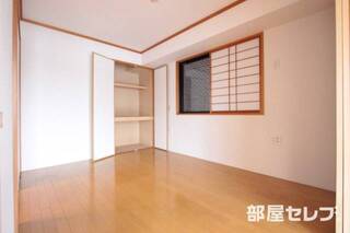 きれいに内装されています
