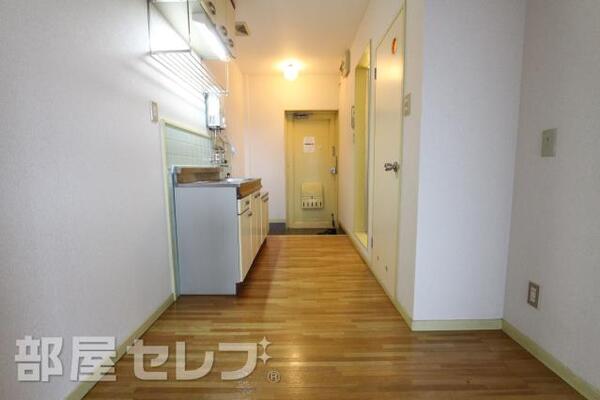 キッチンスペースも広いですよ。