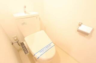 ウォシュレットも付いています