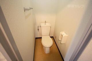 清潔感のあるトイレです。