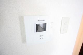 TVモニター付きです。