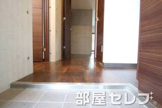 玄関口。