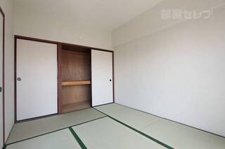 ゆったりとした収納です。