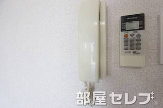 インターホン。