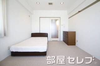 寝室。