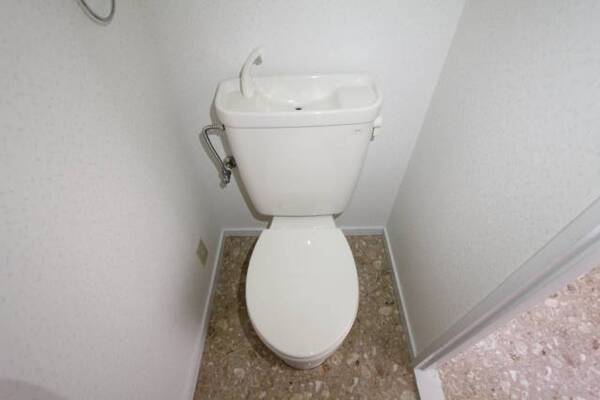 清潔感あるトイレです。