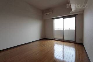 ※807号室室内参照