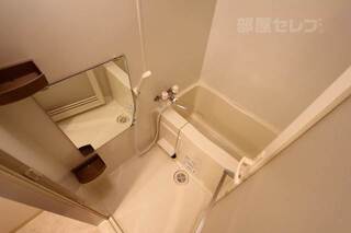 もちろんシャンプードレッサー付☆あるとうれしい収納棚付き☆