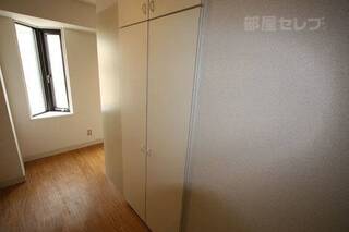 別のお部屋の写真を使用