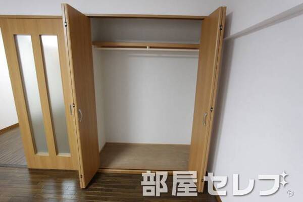 クローゼット。