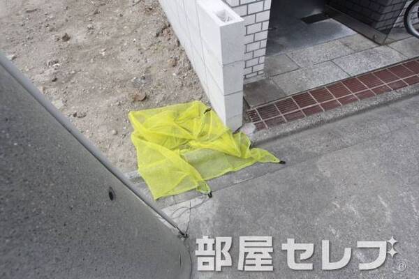 ゴミ置き場。