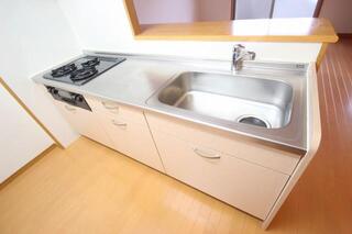 グリル付き3口コンロで使いやすいです。