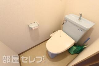 温水洗浄便座も設置しました。