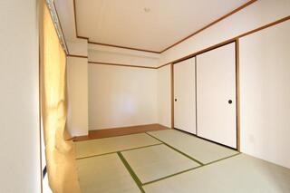 和室でごろごろできます。