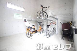 自転車置き場。