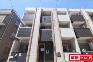 外観からとってもオシャレな建物です