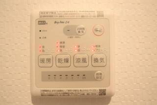浴室乾燥機付きです