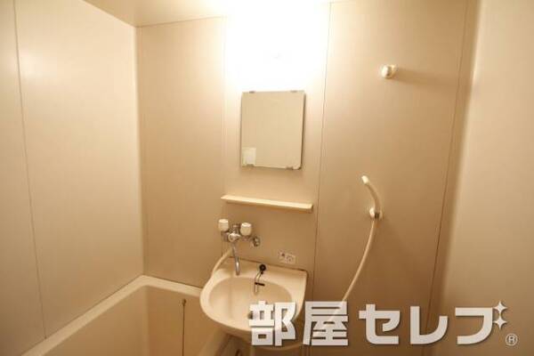 シンプルな洗面です。