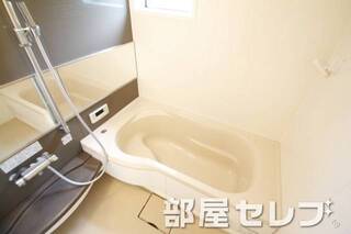 お風呂広いです。