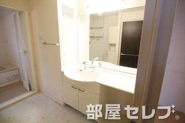 洗面広いです。