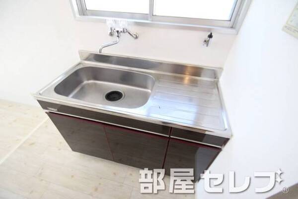 綺麗で快適なキッチン。