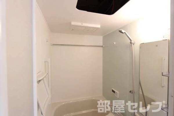 ※103号室の写真を流用しています。