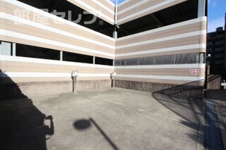 宅配ボックスも完備されています。