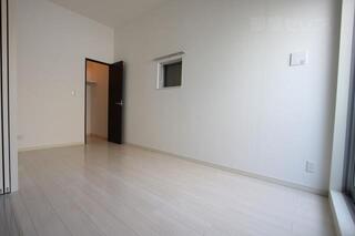 白いフローリングがおしゃれです