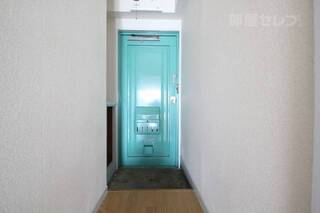 ※302号室内装写真参照