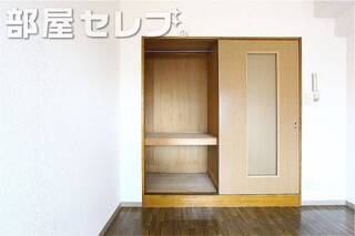 収納はたっぷりです。