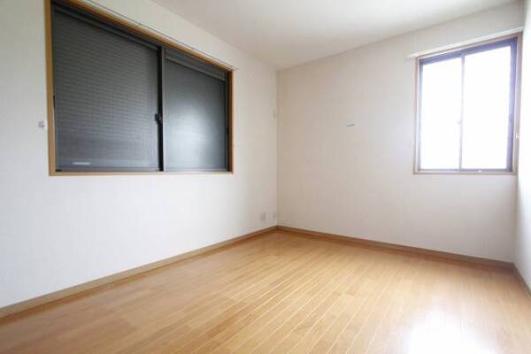 明るいお部屋です。