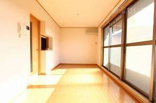 人気のカウンターキッチンタイプのお部屋です