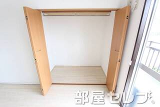 収納は奥行きがあります。