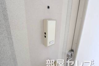 来客があればお知らせしてくれますよ。