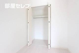 ※階によりアクセントクロスが異なります。（301号室写真）