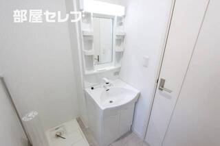 ※階によりアクセントクロスが異なります。（301号室写真）