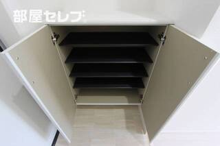 ※階によりアクセントクロスが異なります。（301号室写真）