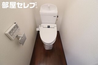 ※302号室内装写真参照