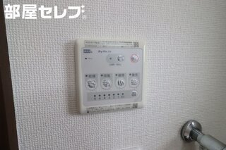 ※302号室内装写真参照